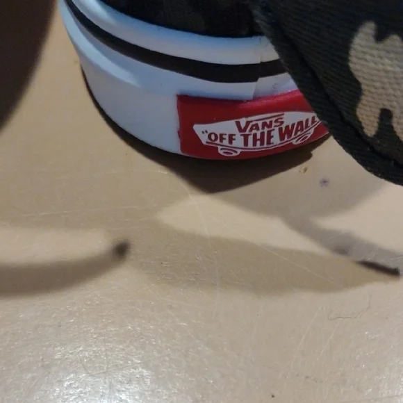 Vans Kids Camouflage Sneakers with Shark Design - Picture 6 of 6